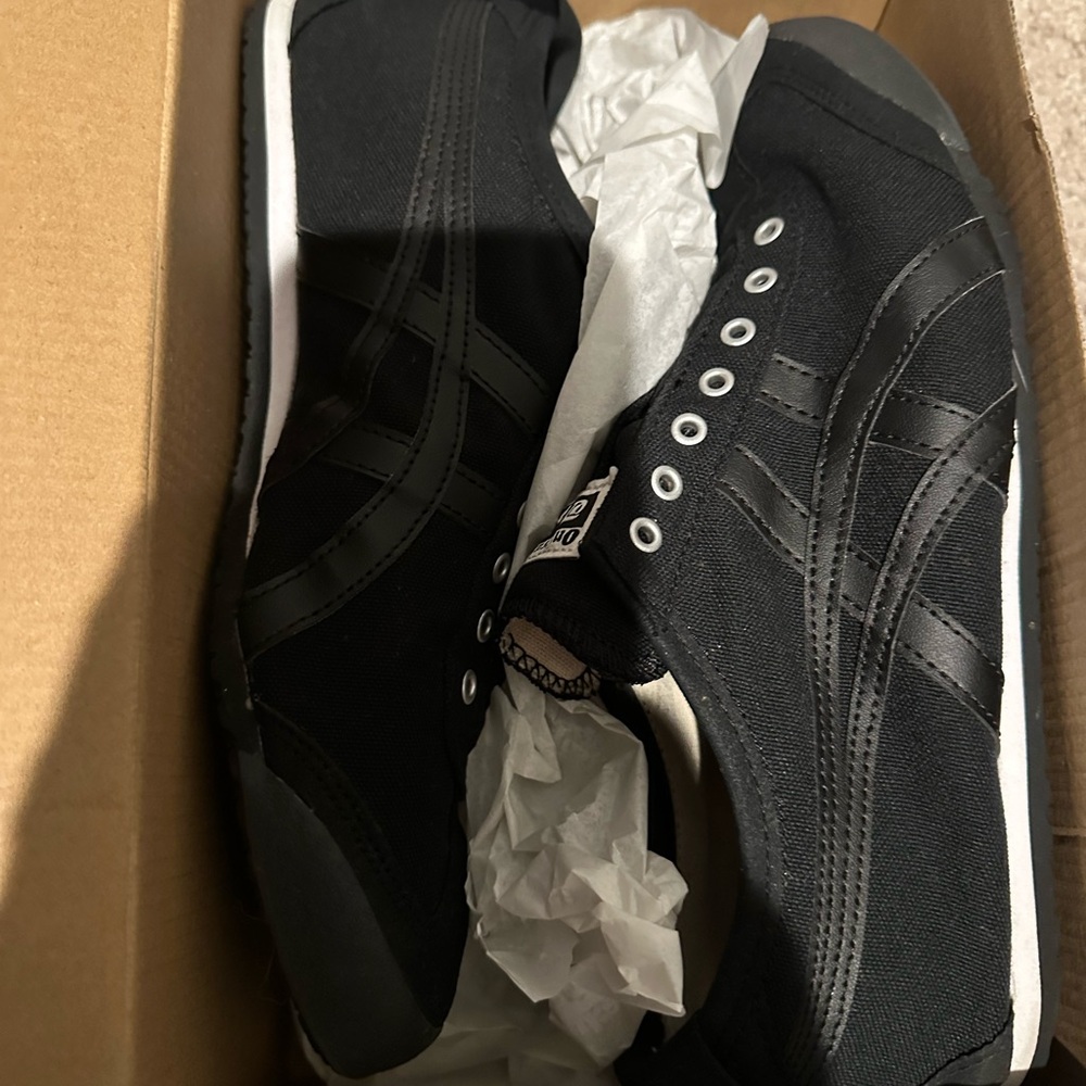 Onitsuka Tiger by Asics Men's Black Sneakers